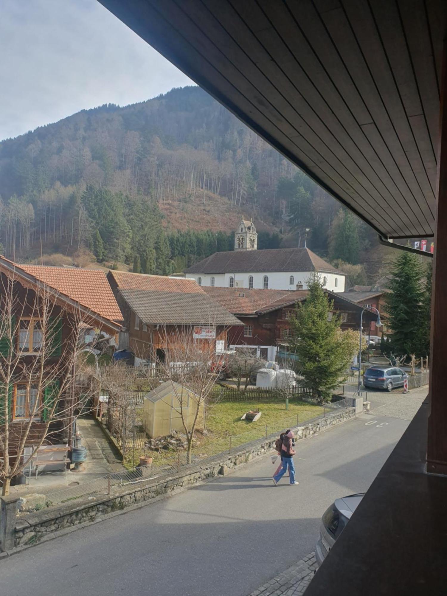 Gasthof Hirschen In Wilderswil Kamer foto