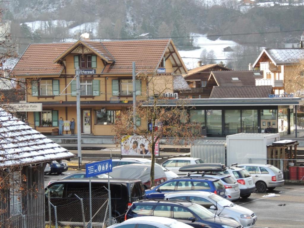 Gasthof Hirschen In Wilderswil Buitenkant foto