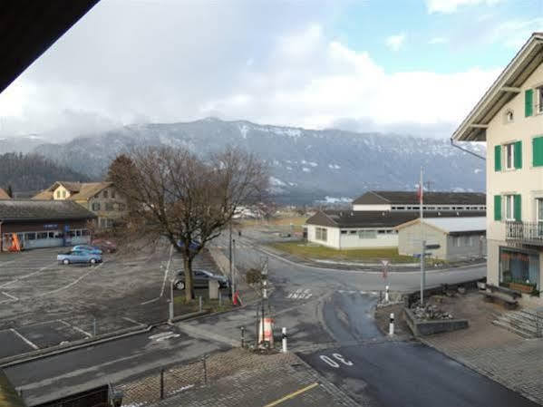 Gasthof Hirschen In Wilderswil Buitenkant foto